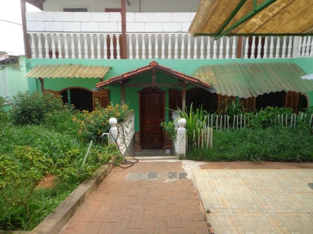 Excelente casa recuada em localização privilegiada. - Foto 7