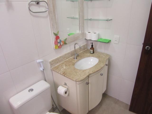 Excelente casa em local tranquilo para quem quer sossego! área nobre do bairro. - Foto 16