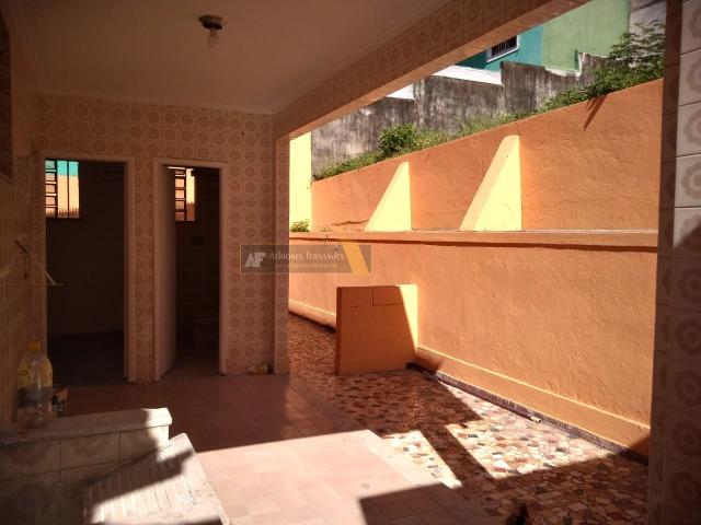 Oportunidade - Casa em rua residencial - Foto 19