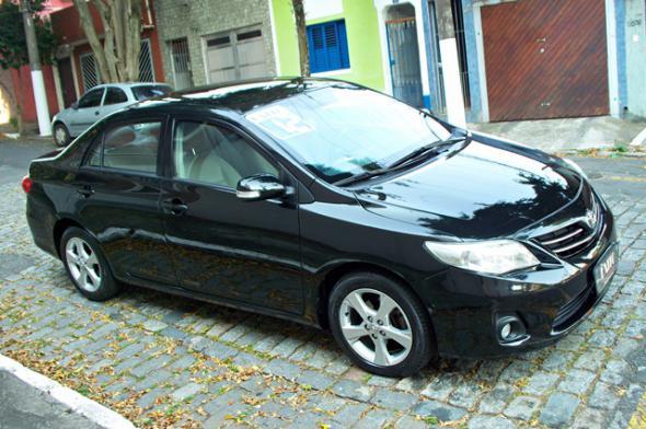 Toyota Corolla XEi 2.0 Flex 16V Aut. 2011/2012 - Foto 4