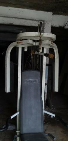 Máquina de musculação - Foto 3