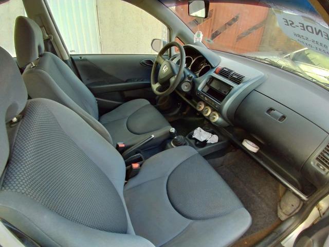 Vendo Honda Fit, preço abaixo da fip - Foto 4