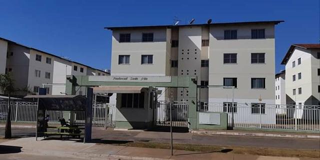 Apartamento- Móveis planejados- porcelanato e outros