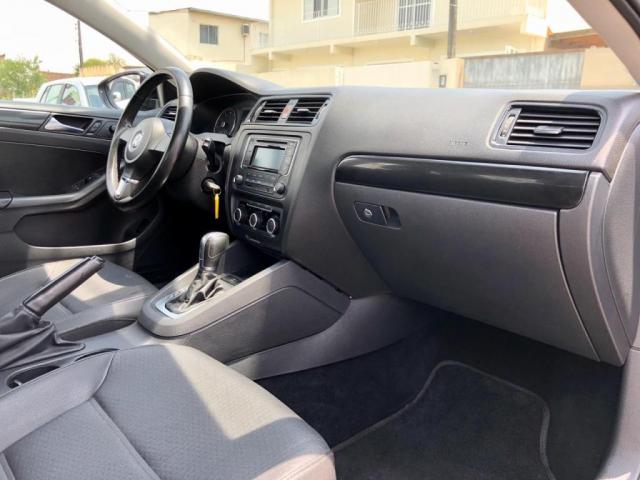 Jetta Comfortline 2.0 2012 Com teto Aut. - Foto 15