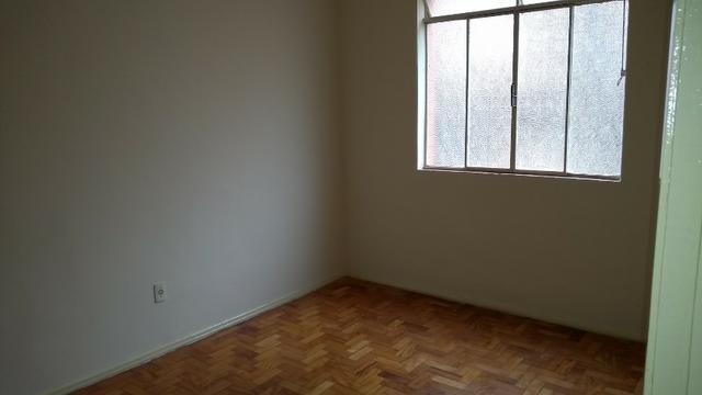 M3 - Grajaú - 3 Quartos - 2 Banhos - Garagem - 10 min. do Centro - Foto 9