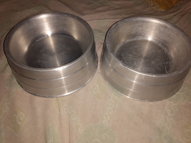 Comedouro e bebedouro de alumino