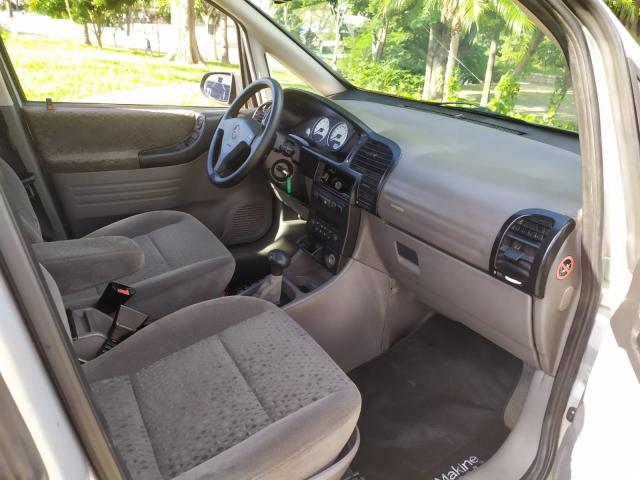 ZAFIRA 2005/2005 2.0 MPFI ELEGANCE 8V FLEX 4P AUTOMÁTICO - Foto 7