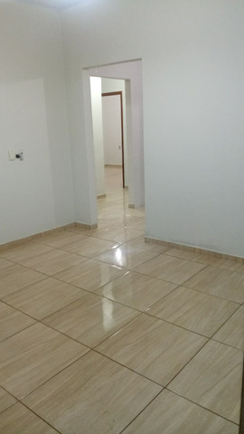Vende-se casa no centro de Tanabi - Foto 4