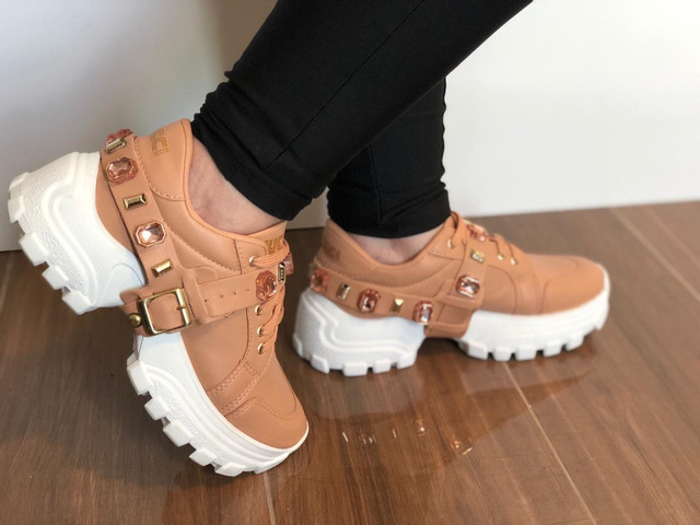 tenis tratorado gucci