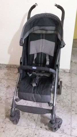 Carrinho de bebê Chicco *Semi novo - Foto 3
