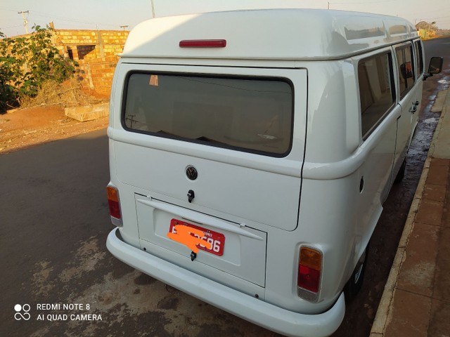 VENDO KOMBI 45.000,00
