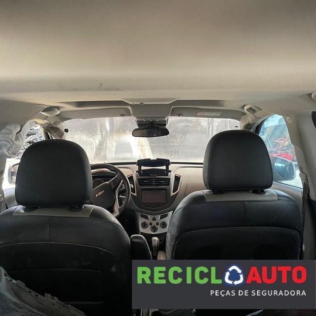 Sucata de tracker 2015 Ltz para retirada de peças Leia a descrição - Foto 4