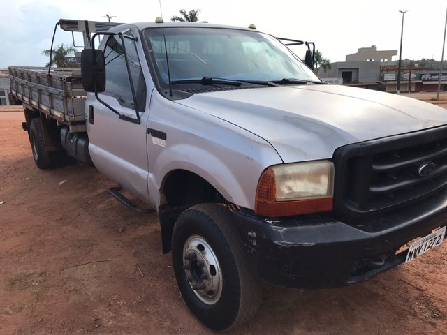 VENDO F-4000 ANO 2004
