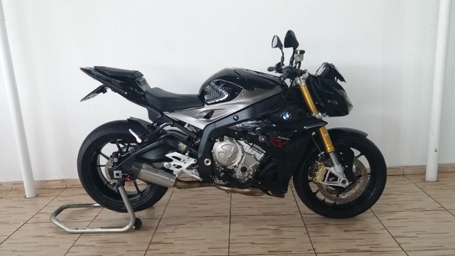 BMW S1000R