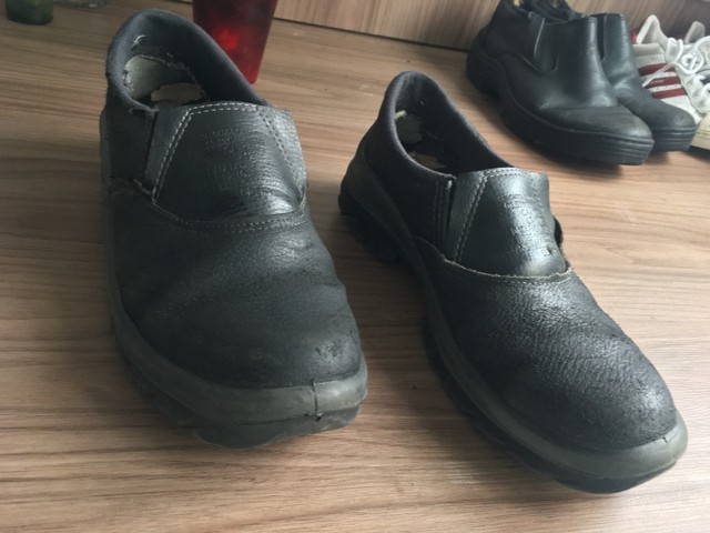 2 bota de segurança sapato para trabalho com bico de ferro 41 - Roupas e  calçados - Boa Vista, São Caetano do Sul 1012129381 | OLX