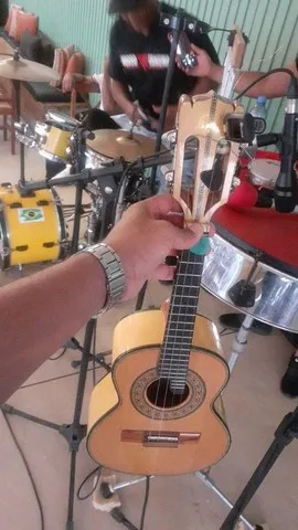 Aulas de cavaquinho apartir di 50 reais do zero ao avançado
