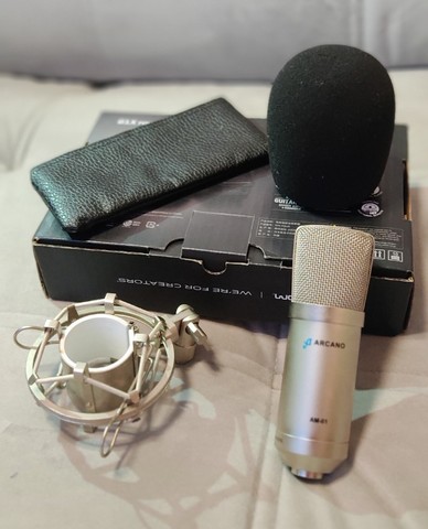 Microfone Arcano P/ Estúdio Am-01 Condensador