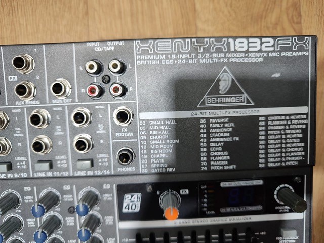 Mesa De Som Behringer Xenyx 1832fx Funcionando 100%!! - Foto 2