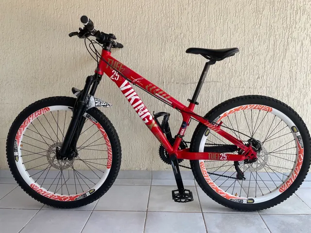 Vendo moto de trilha 10x sem juros - Esportes e ginástica - Cajuru