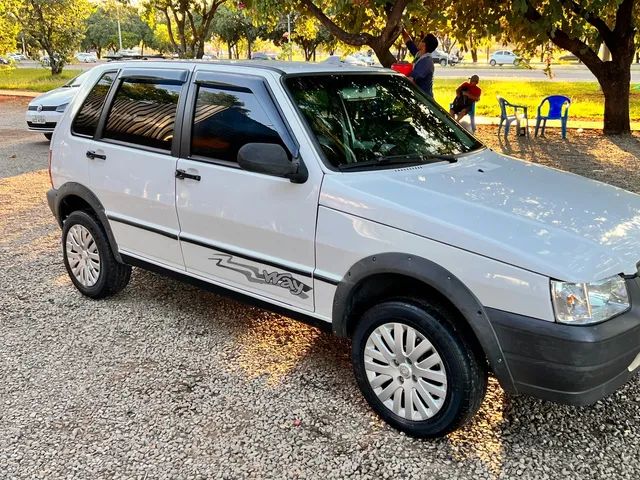 Fiat Uno Mille Economy 2012 é 0km e está à venda por R$ 55 mil - AUTOO