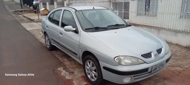 Renault Megane a partir de 2001 em Ponta Grossa - PR