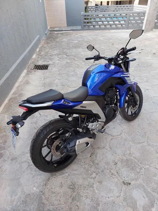 Yamaha Fazer 250 com 1.018 km  - Foto 3