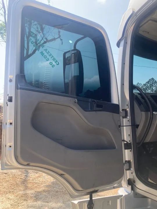 VW 25-370 TRACTOR 6x2 ANO 2009 - Foto 7