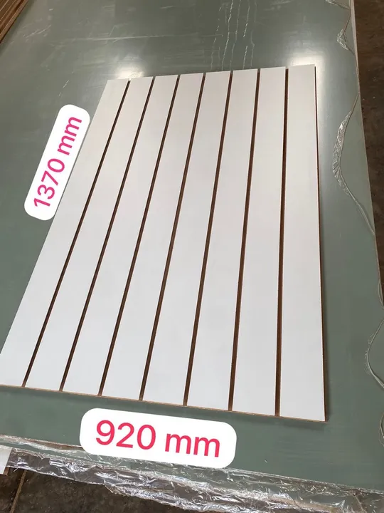 Painel de Parede em MDF Branco 920mm x 1370mm