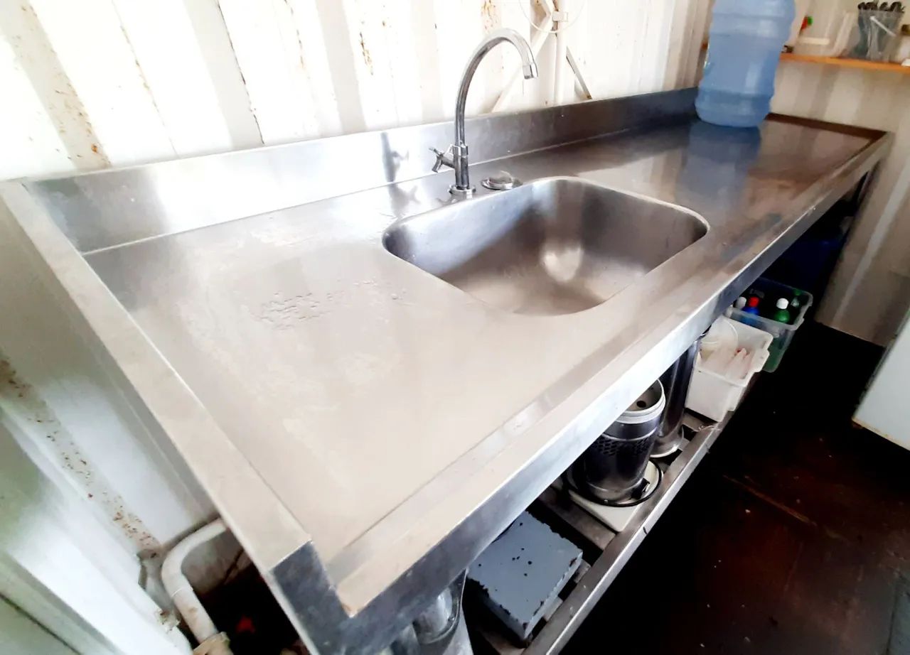 Bancada de Inox com Pia