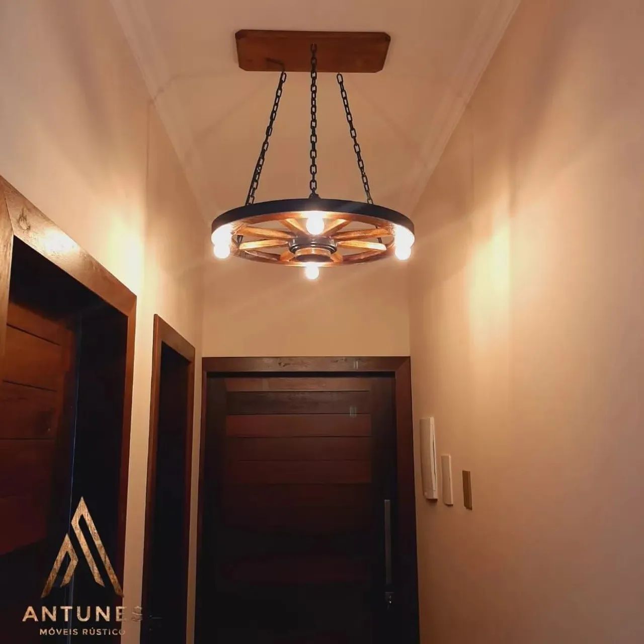 Lustre Roda de Carro de Madeira 60cm 4 bocal - Foto 6