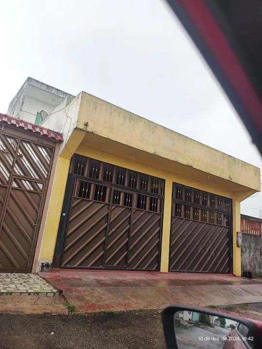 Galpão com 2 vagas na garagem