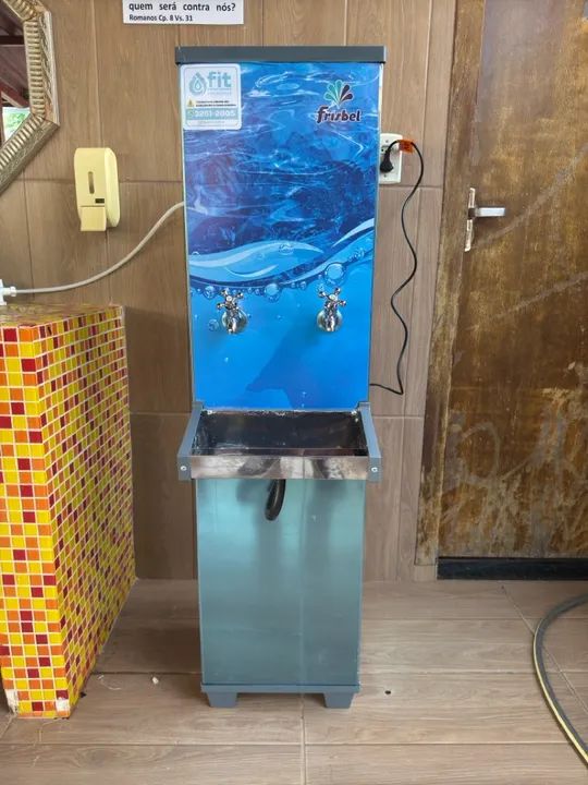 Bebedouro Industrial Frisbel 25L