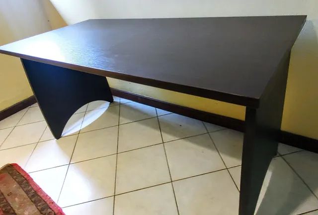 De$1699 por $1499 Mesa escritório ultra firme e sólida sem defeitos