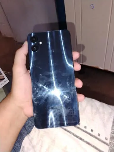 Estou vendendo esse. Celular A05
