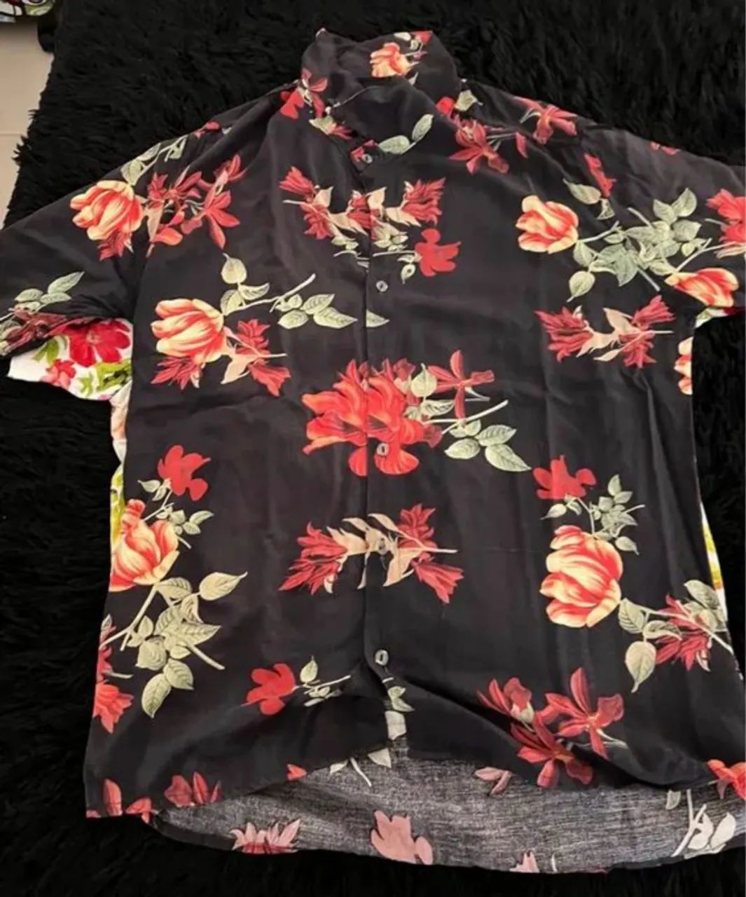 Camisetas de botão floral cada 40  - Foto 3