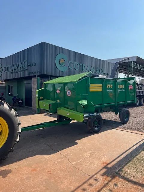 Vagão Forrageiro Cremasco VFC 8000, 4 rodas 