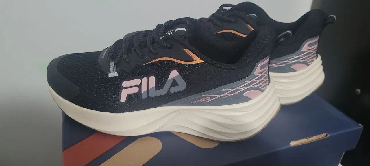 Tenis fila racer feminino preto e rosa