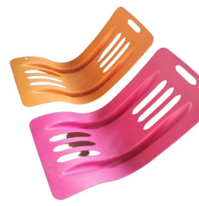 Cadeiras de Plástico Coloridas - Laranja e Rosa