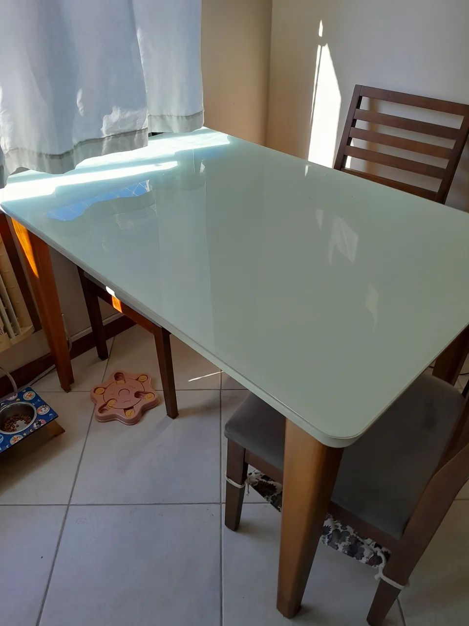 Mesa de Jantar em Vidro fosco off white - Ótimo Estado