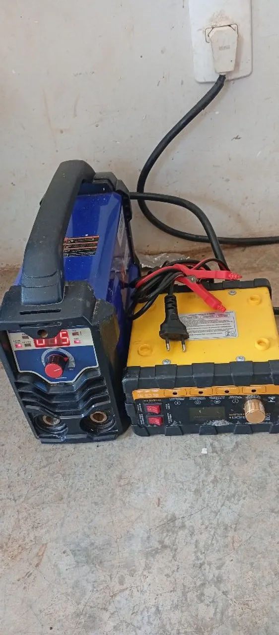 Carregador de Bateria e Solda - Ótimo Estado ZAP * troco em algo do meu enterese