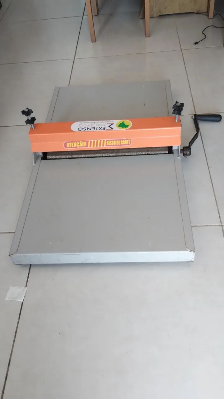 Máquina corte e vinco para embalagem de pizza, hambúrgueria e etc... - Foto 2
