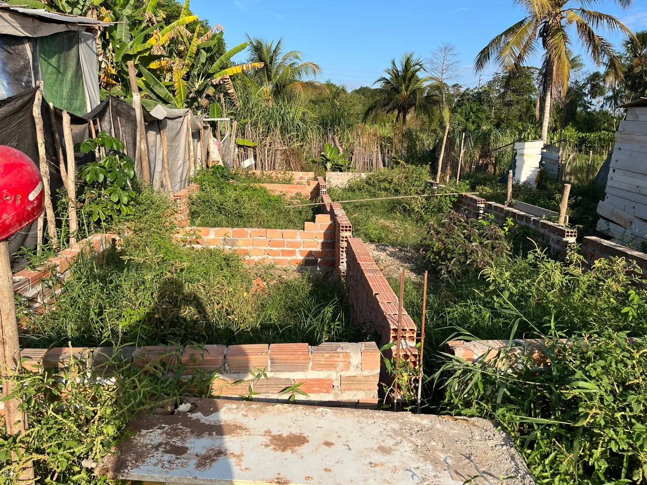 TERRENO COM BALDAME