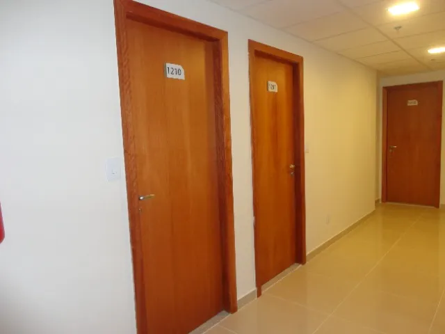 Sala comercial para VENDA no Centro Empresarial Shopping Moxuara