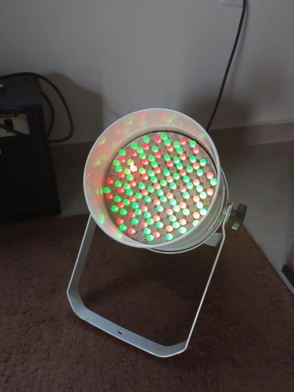 Vendo Canhão refletor R$80,00