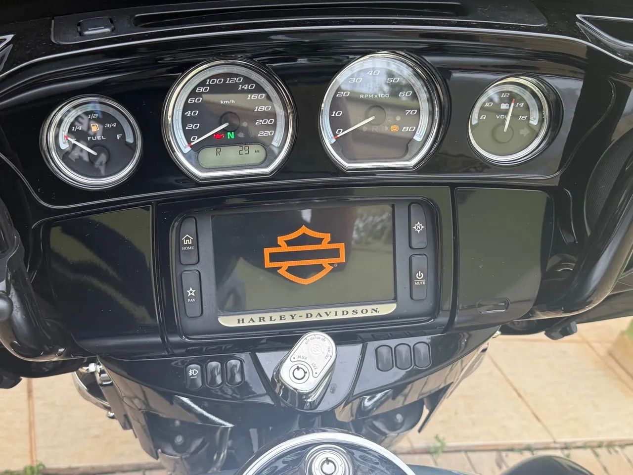 HARLEY DAVIDSON ULTRA LIMITED FLHTK  - Foto 9