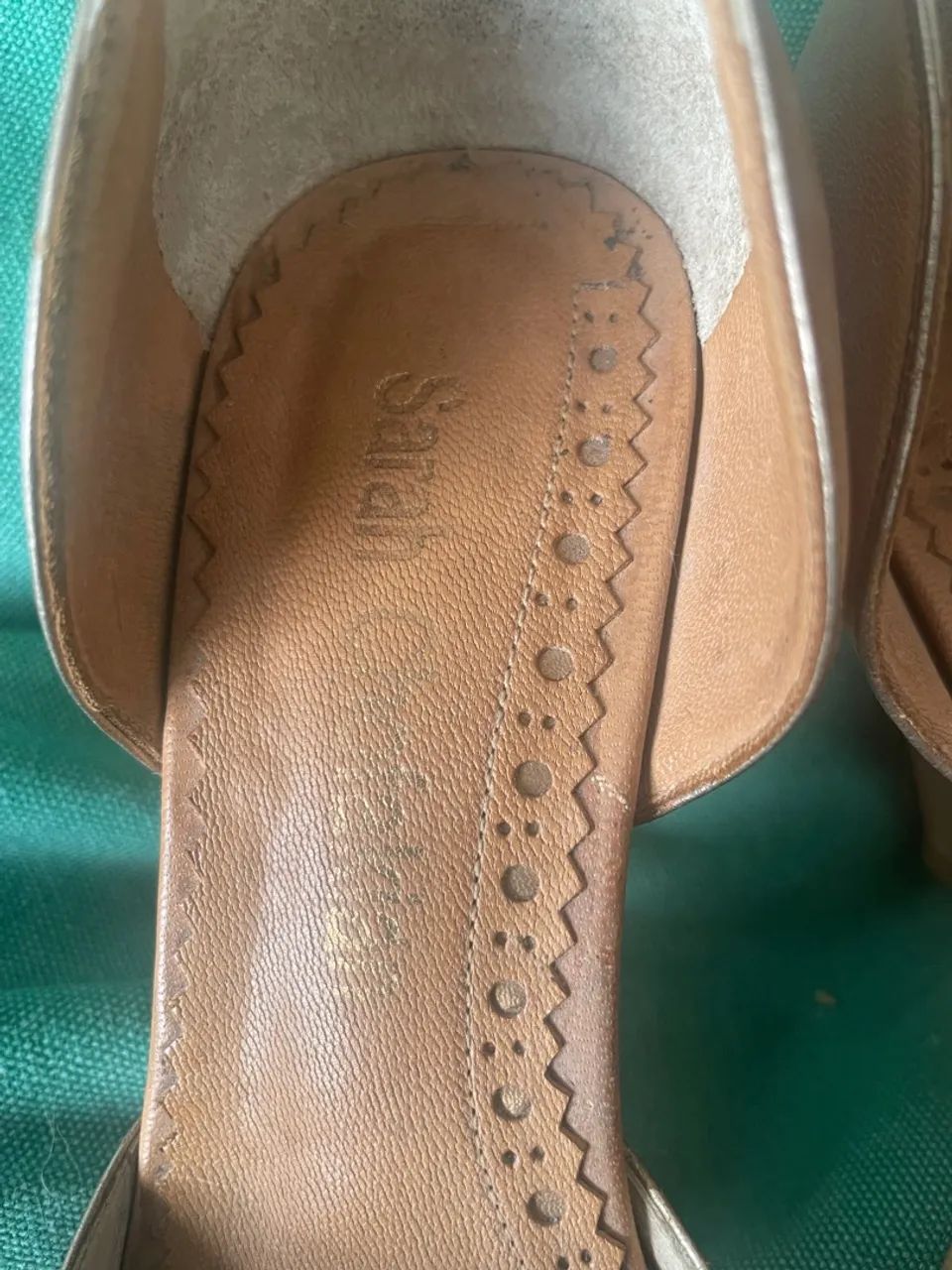 Sapatos Scarpin de couro Sarah Chofakian - Foto 2