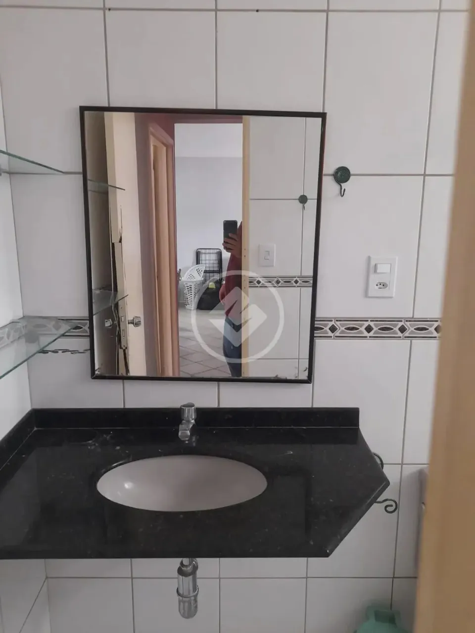 apartamento 2 quartos bem localizado, 2 minutos do shopping pantanal. codigo: 64833