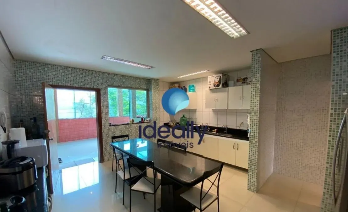 Casa no Bairro Santa Terezinha 5 quartos _Locação