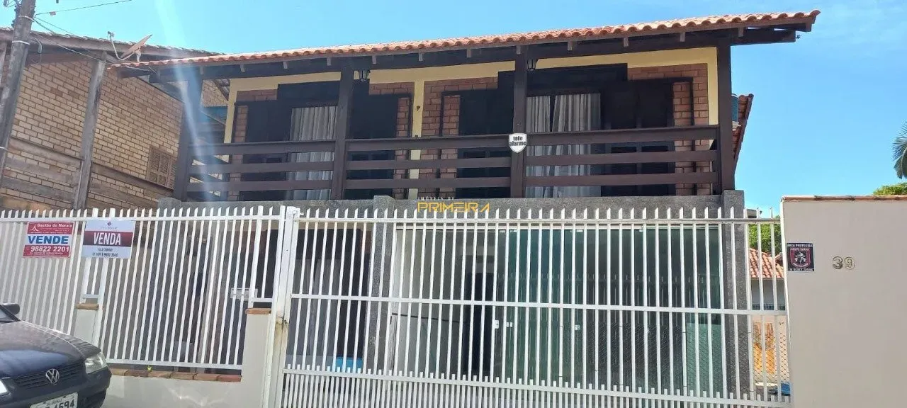 Sobrado à venda - Balneário Piçarras - SC