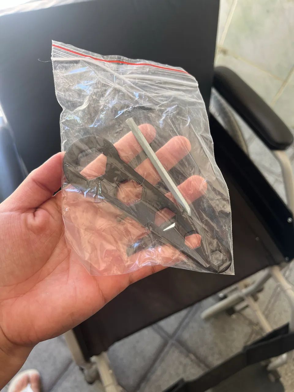 CADEIRA DE RODAS NOVA  - Foto 5